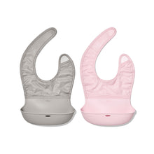 將圖片載入圖庫檢視器 OXO Tot Roll-Up Bib - Blossom