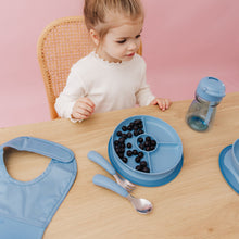 將圖片載入圖庫檢視器 OXO Tot Roll-Up Bib - Dusk