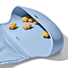 將圖片載入圖庫檢視器 OXO Tot Roll-Up Bib - Dusk