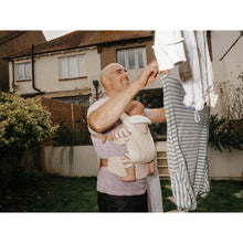 Load image into Gallery viewer, Ergobaby Omni Deluxe Linen Baby Carrier - Natural Linen