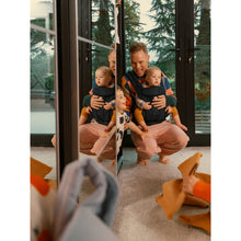 Load image into Gallery viewer, Ergobaby Omni Deluxe Linen Baby Carrier - Natural Linen