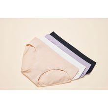 將圖片載入圖庫檢視器 Bravado Designs High-Rise Seamless Panty - Sustainable - Black M/L