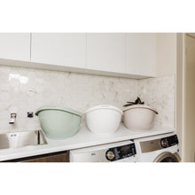 Load image into Gallery viewer, Bubble Cuddle Bath with Bath Seat - White