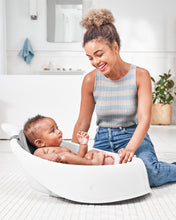 將圖片載入圖庫檢視器 Skip Hop Moby Smart Sling 3 Stage Bath - White