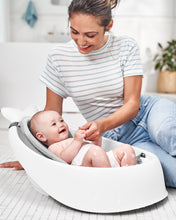 將圖片載入圖庫檢視器 Skip Hop Moby Smart Sling 3 Stage Bath - White