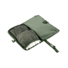 將圖片載入圖庫檢視器 Skip Hop Pronto Signature Changing Station - Dark Sage
