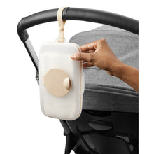 將圖片載入圖庫檢視器 Skip Hop Grab & Go Snug Seal Wipes Case - Oat