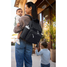 將圖片載入圖庫檢視器 Skip Hop Forma Next Nappy Backpack - Black