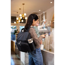 將圖片載入圖庫檢視器 Skip Hop Forma Next Nappy Backpack - Black