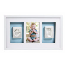 Load image into Gallery viewer, Pearhead Babyprints Deluxe Wall Frame - White