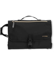 將圖片載入圖庫檢視器 Skip Hop Envi Luxe Pronto Signature Changing Station -  Eco Black