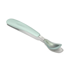 將圖片載入圖庫檢視器 OXO Tot On-The-Go Feeding Spoon - Opal
