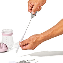 Load image into Gallery viewer, OXO Tot Straw &amp; Sippy Cup Top Cleaning Set - Drizzle

