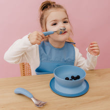 將圖片載入圖庫檢視器 OXO Tot Roll-Up Bib - Dusk
