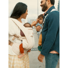 Load image into Gallery viewer, Ergobaby Omni Deluxe Linen Baby Carrier - Natural Linen
