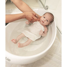 將圖片載入圖庫檢視器 Bubble Cuddle Bath with Bath Seat - White
