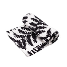將圖片載入圖庫檢視器 Etta Loves XL Sensory Muslin Swaddle - Fern
