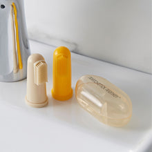 Load image into Gallery viewer, Matchstick Monkey Finger Toothbrush With Portable Case - Lion &amp; Giraffe
