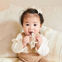 Load image into Gallery viewer, Matchstick Monkey Animal Teether - Gigi Giraffe
