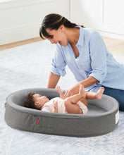 將圖片載入圖庫檢視器 Skip Hop Playful Retreat Baby Nest - Grey Melange
