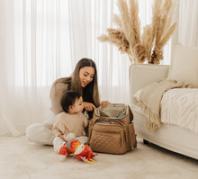 將圖片載入圖庫檢視器 Skip Hop Forma Nappy Backpack - Camel
