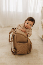 將圖片載入圖庫檢視器 Skip Hop Forma Nappy Backpack - Camel
