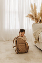 將圖片載入圖庫檢視器 Skip Hop Forma Nappy Backpack - Camel
