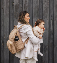 將圖片載入圖庫檢視器 Skip Hop Forma Nappy Backpack - Camel
