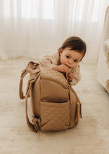 將圖片載入圖庫檢視器 Skip Hop Forma Nappy Backpack - Camel
