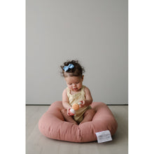 Load image into Gallery viewer, Snuggle Me Infant Lounger with Cover - Gumdrop
