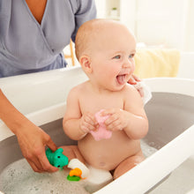 Load image into Gallery viewer, Oxo Tot Splash &amp; Store Bath (2)
