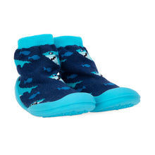 將圖片載入圖庫檢視器 Nuby Snekz Sock &amp; Shoe Large - Blue Sharks
