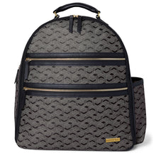 將圖片載入圖庫檢視器 Skip Hop Deco Saffiano Backpack - Interweaved Lines
